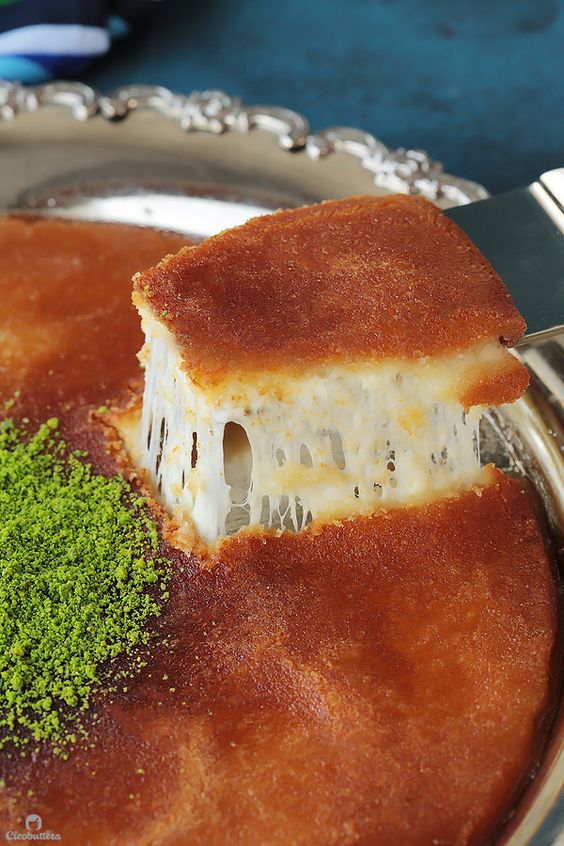 Knafeh Nabulsi, la magia de una receta milenaria que te hará delirar - Comunidad Palestina de Chile Knafeh Nabulsi, la magia de una receta milenaria que te hará delirar - Comunidad Palestina de Chile